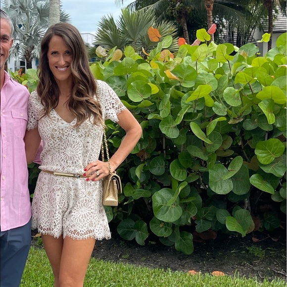 Meet your Posher, Lauren - Picture 4 of 5